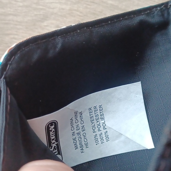 Le Sportsak Wallet - Picture 6 of 15